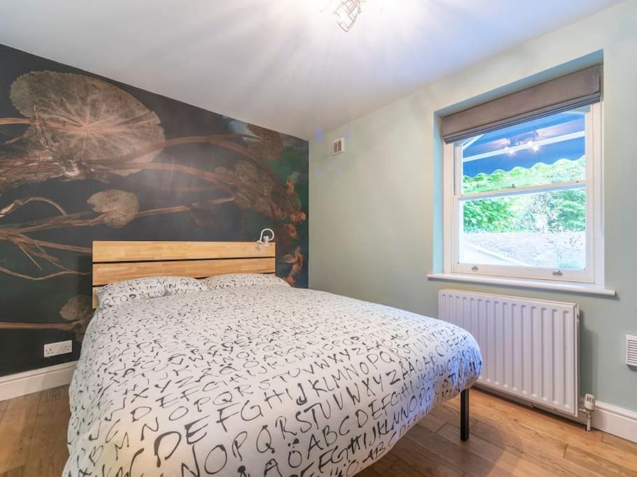Surbiton Garden Flat Apartman Kültér fotó